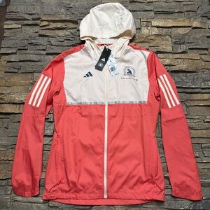 NEW Boston Marathon Adidas Running Jacket Men’s Small 2024 Scarlett Hood Zip
